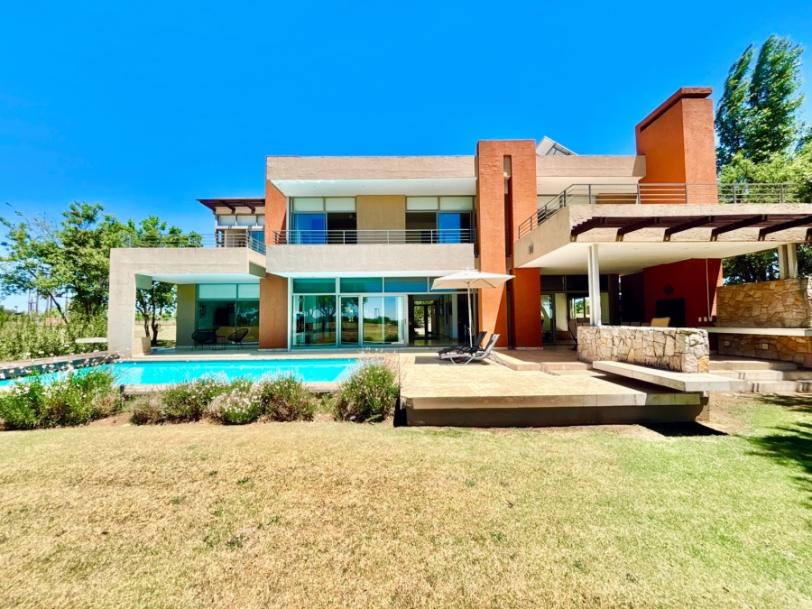 5 Bedroom Property for Sale in Waterford Golf and River Estate Free State